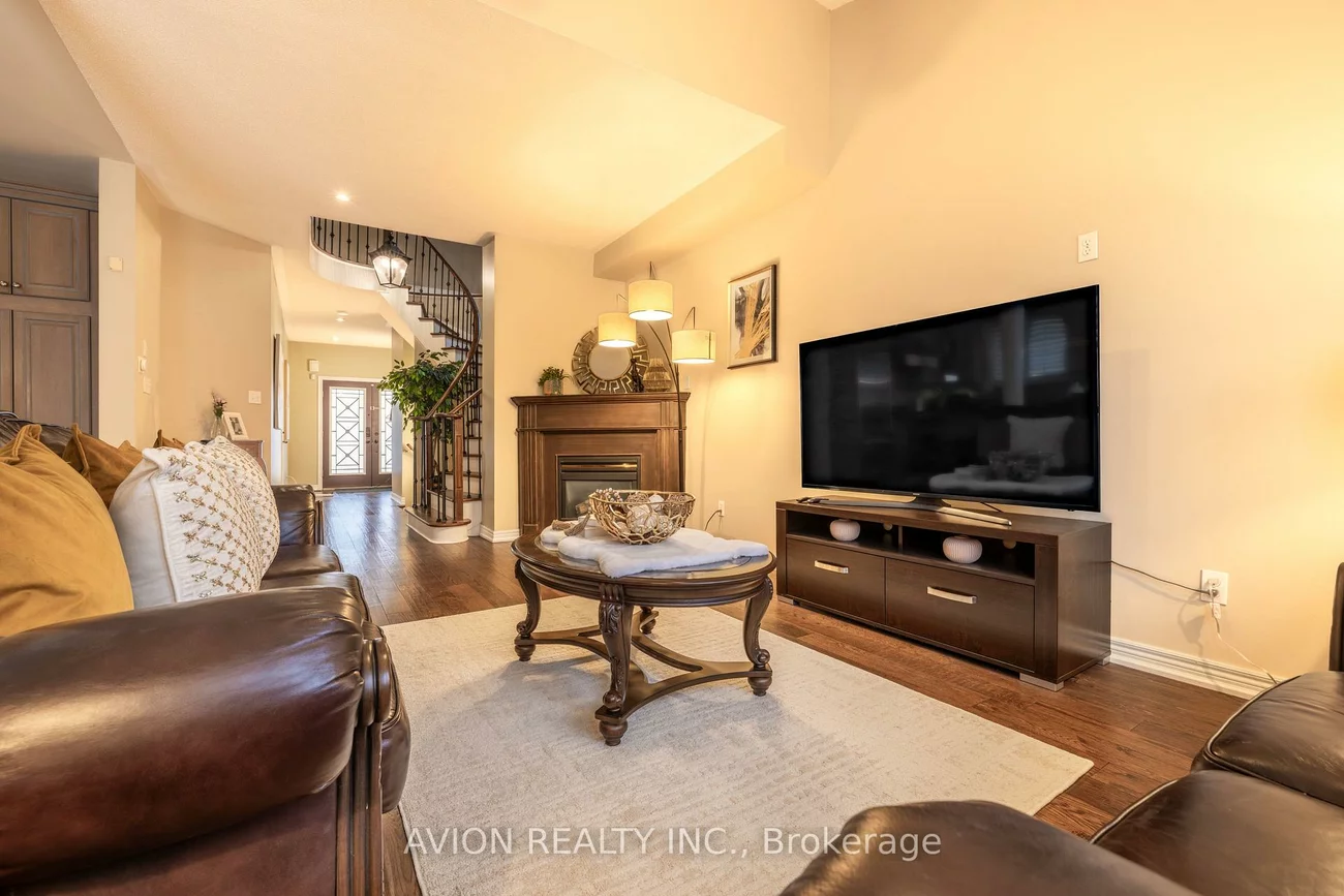 15, Tacc, Vellore Village, Vaughan