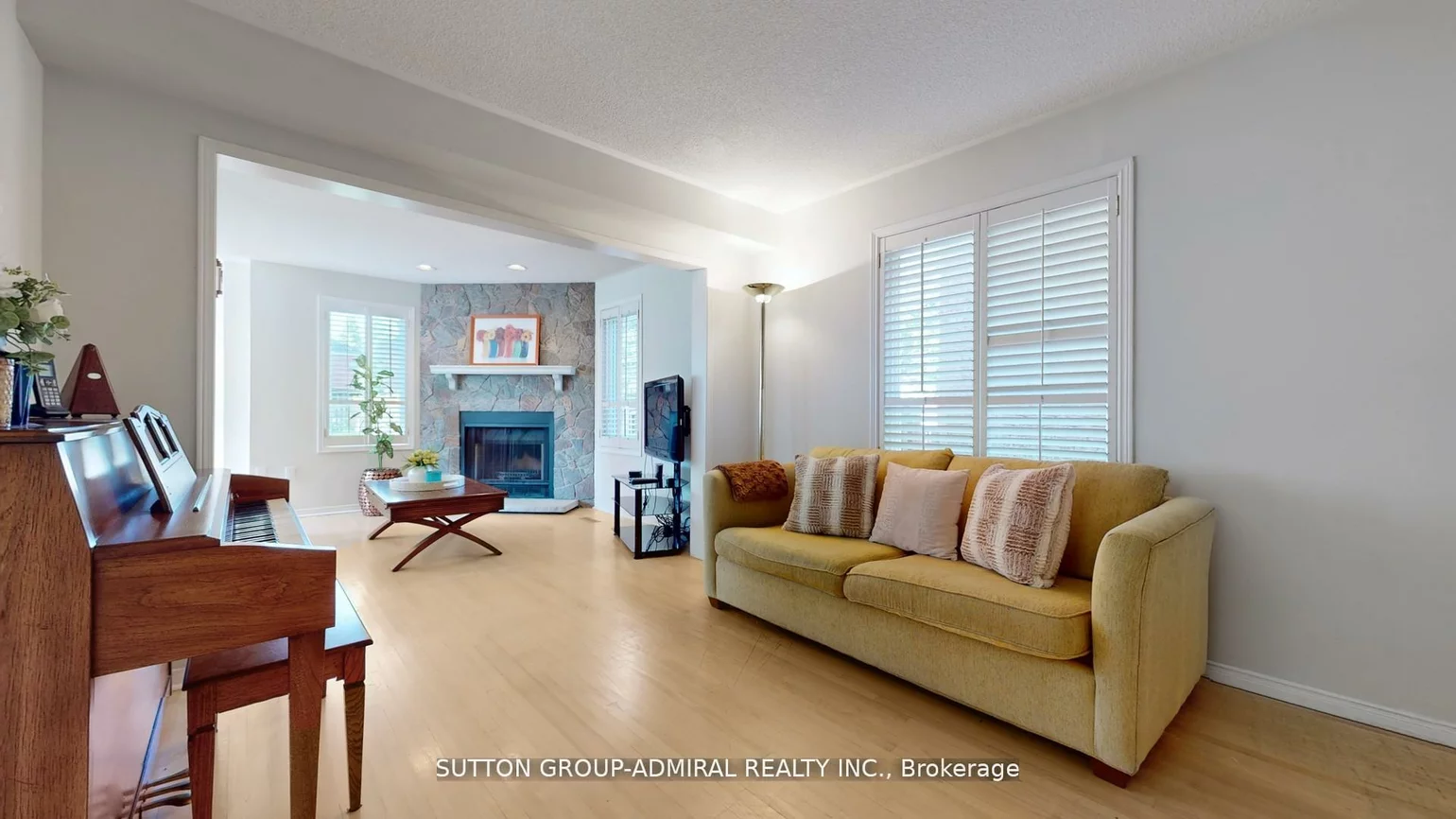 186, Westhampton, Brownridge, Vaughan