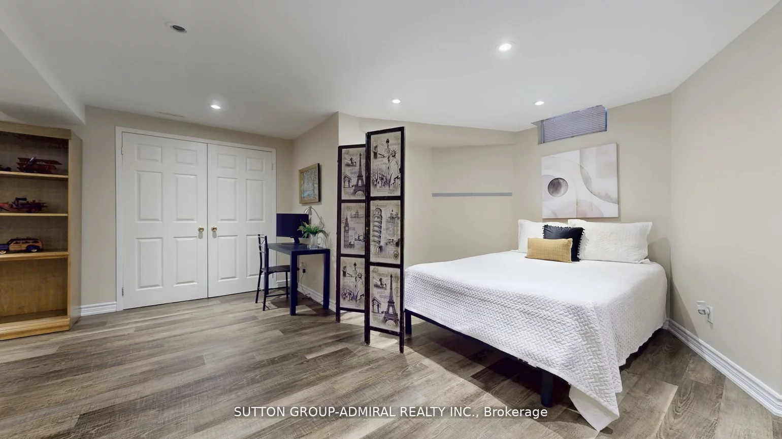 186, Westhampton, Brownridge, Vaughan