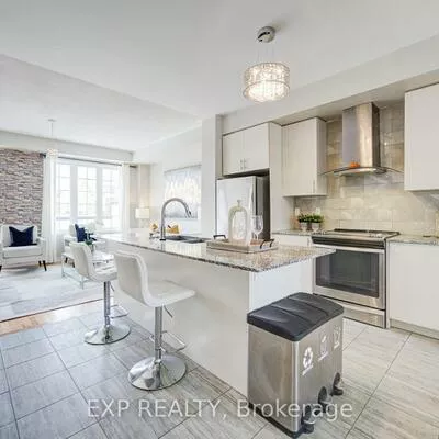 10616, Bathurst, Patterson, Vaughan