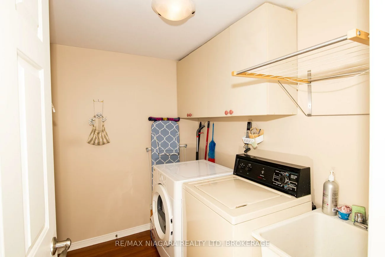 120, Janesville, Uplands, Vaughan