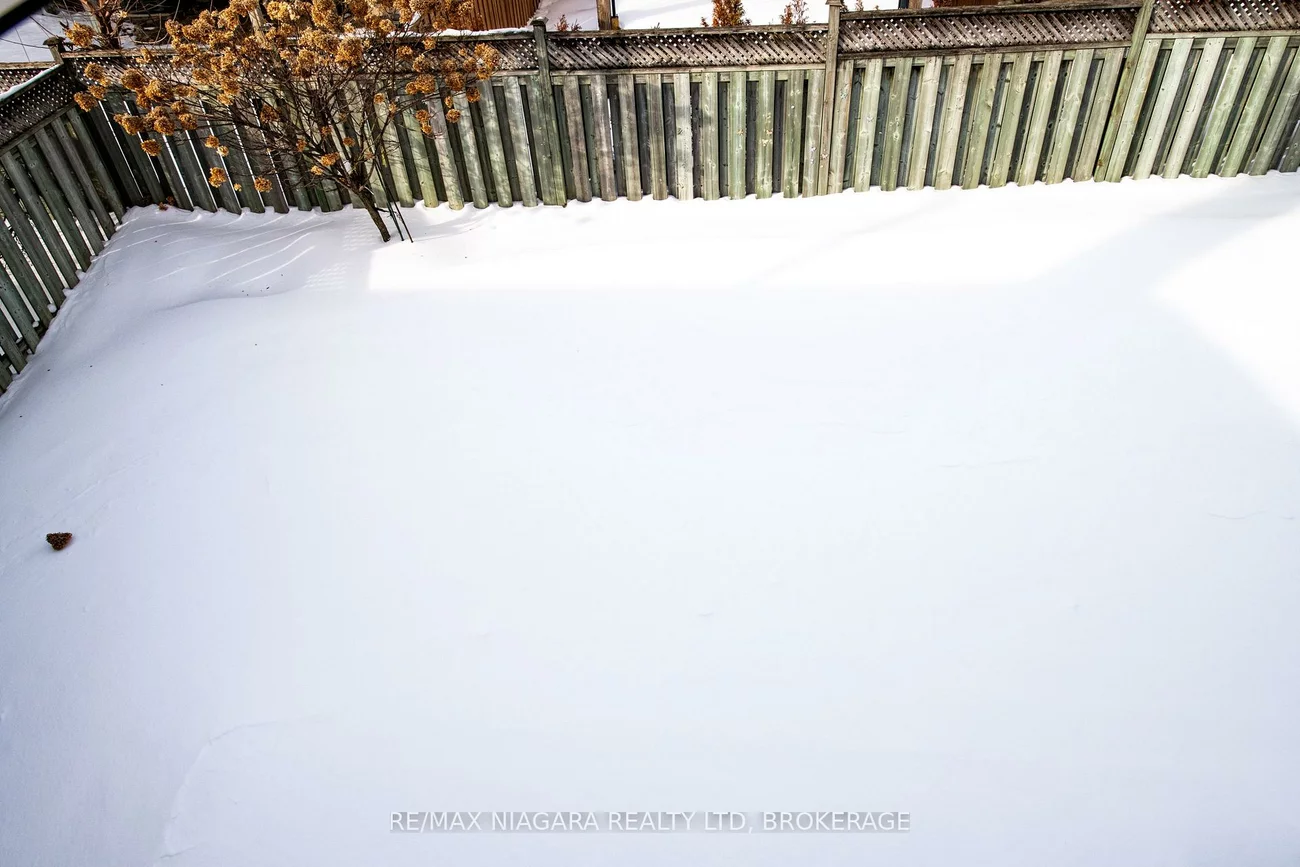 120, Janesville, Uplands, Vaughan