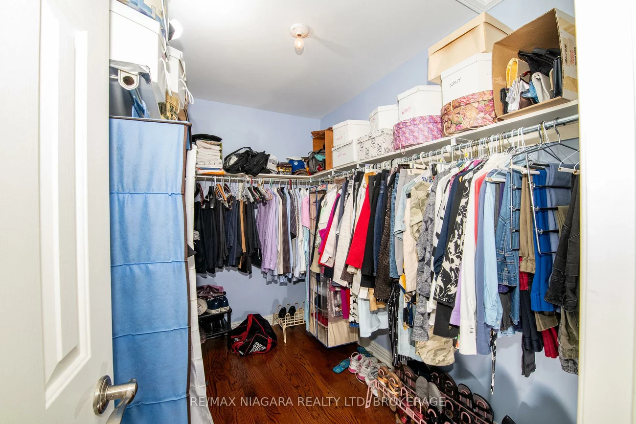 120, Janesville, Uplands, Vaughan