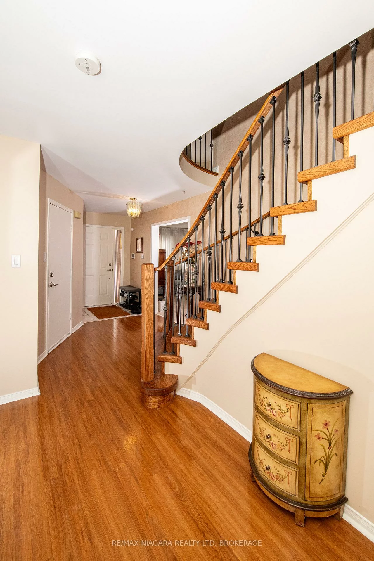 120, Janesville, Uplands, Vaughan