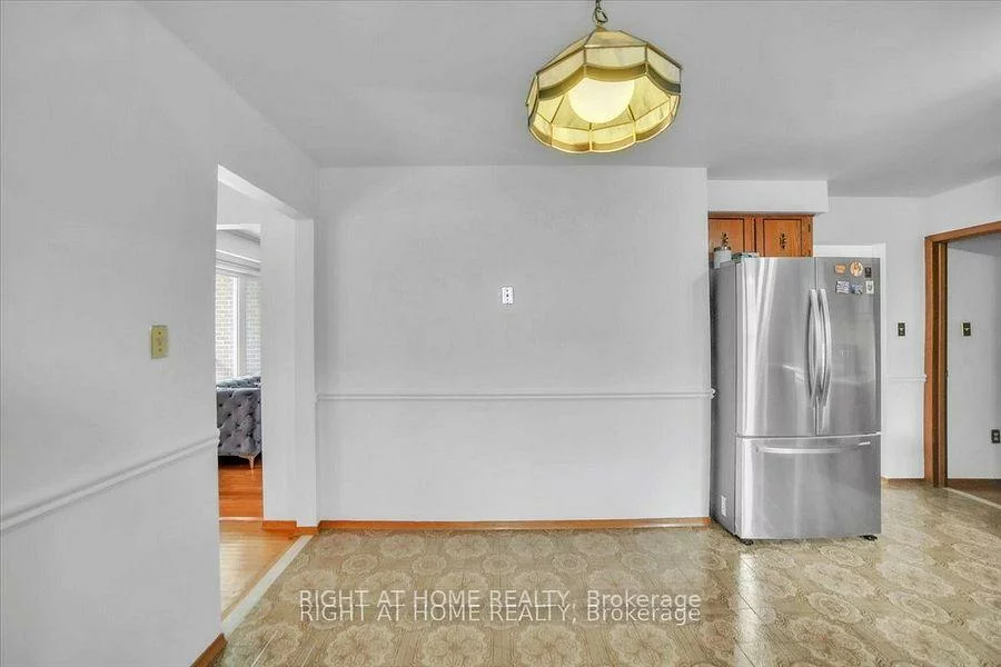 53, Agincourt, West Woodbridge, Vaughan