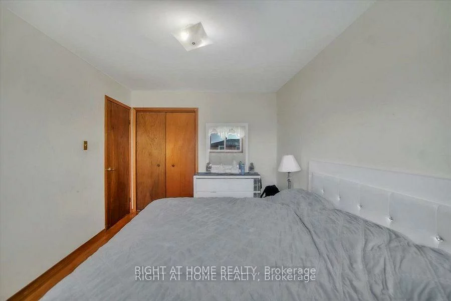 53, Agincourt, West Woodbridge, Vaughan