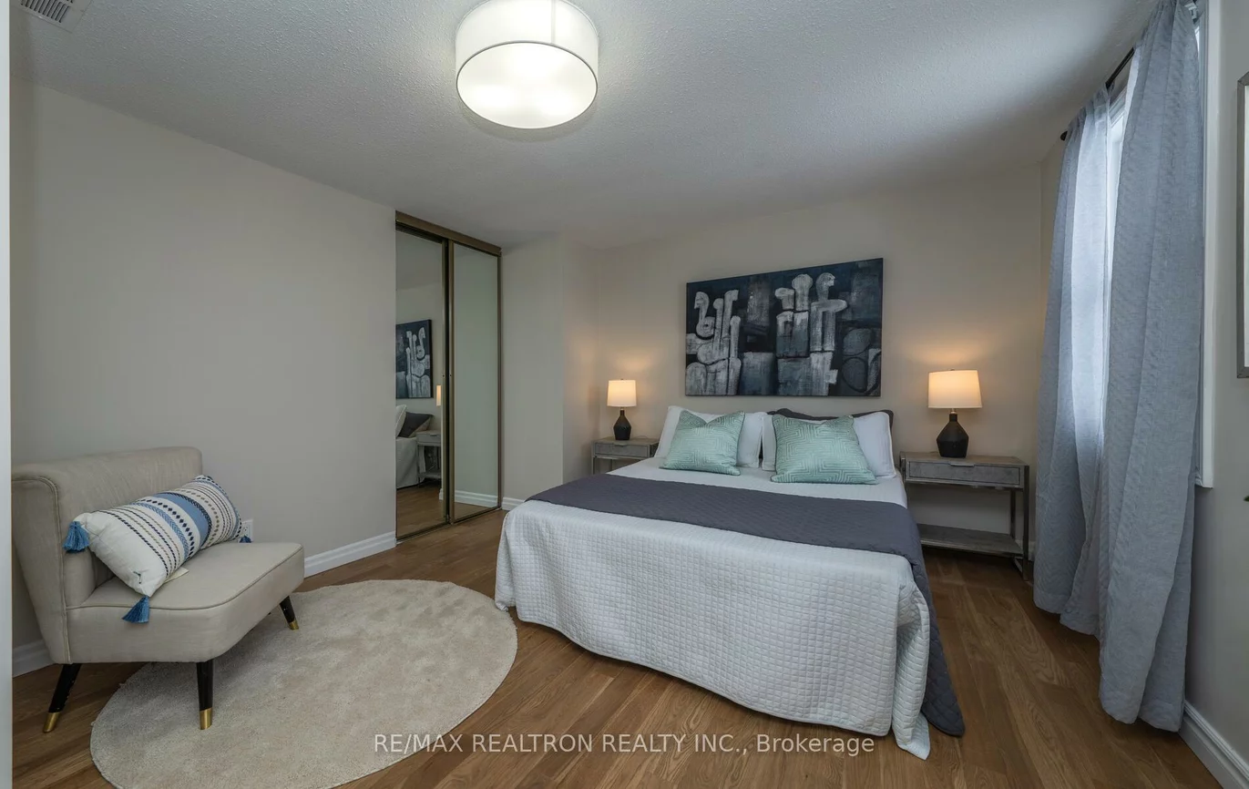 110, Lisa, Crestwood-Springfarm-Yorkhill, Vaughan