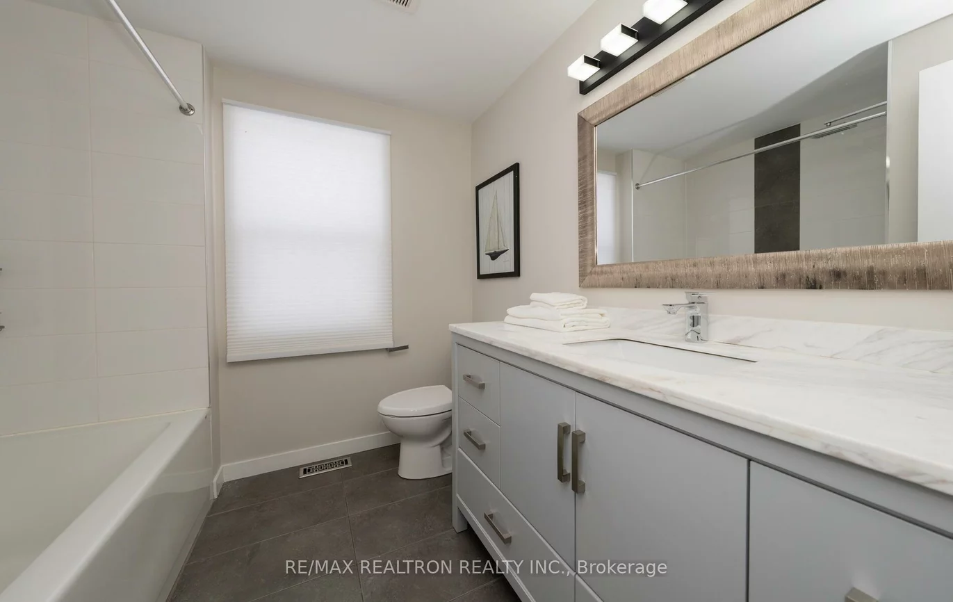 110, Lisa, Crestwood-Springfarm-Yorkhill, Vaughan