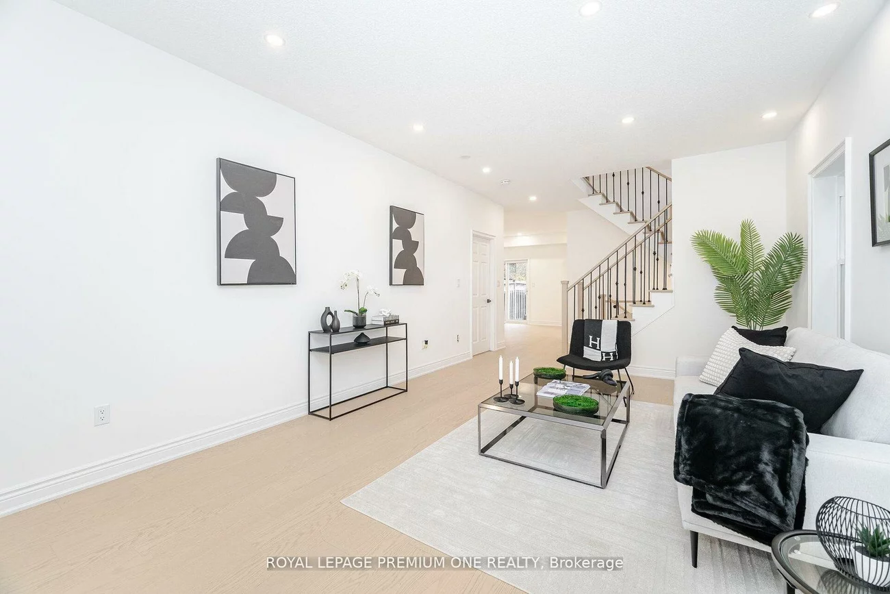 224, Hollywood Hill, Vellore Village, Vaughan