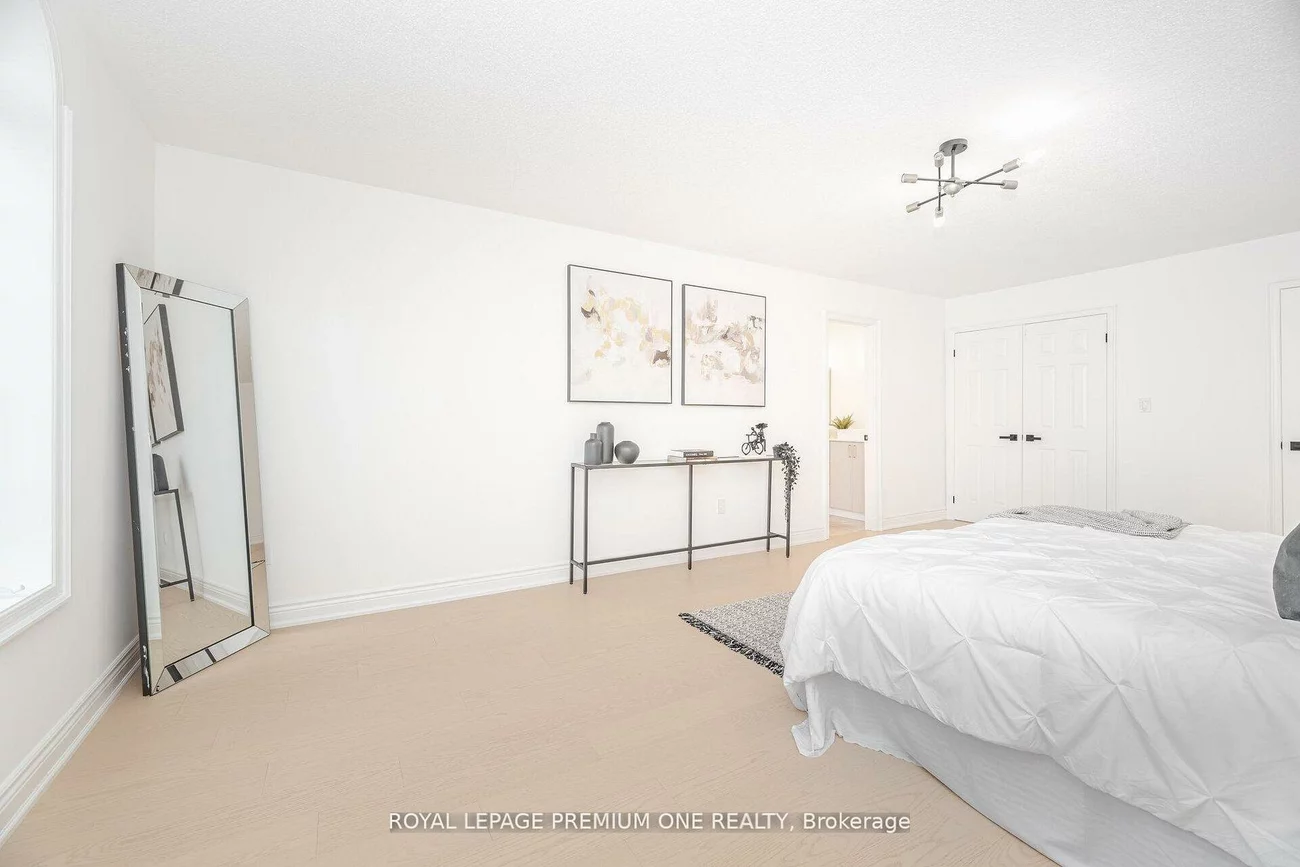 224, Hollywood Hill, Vellore Village, Vaughan