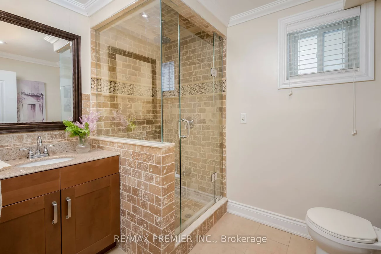 128, Clarence, West Woodbridge, Vaughan