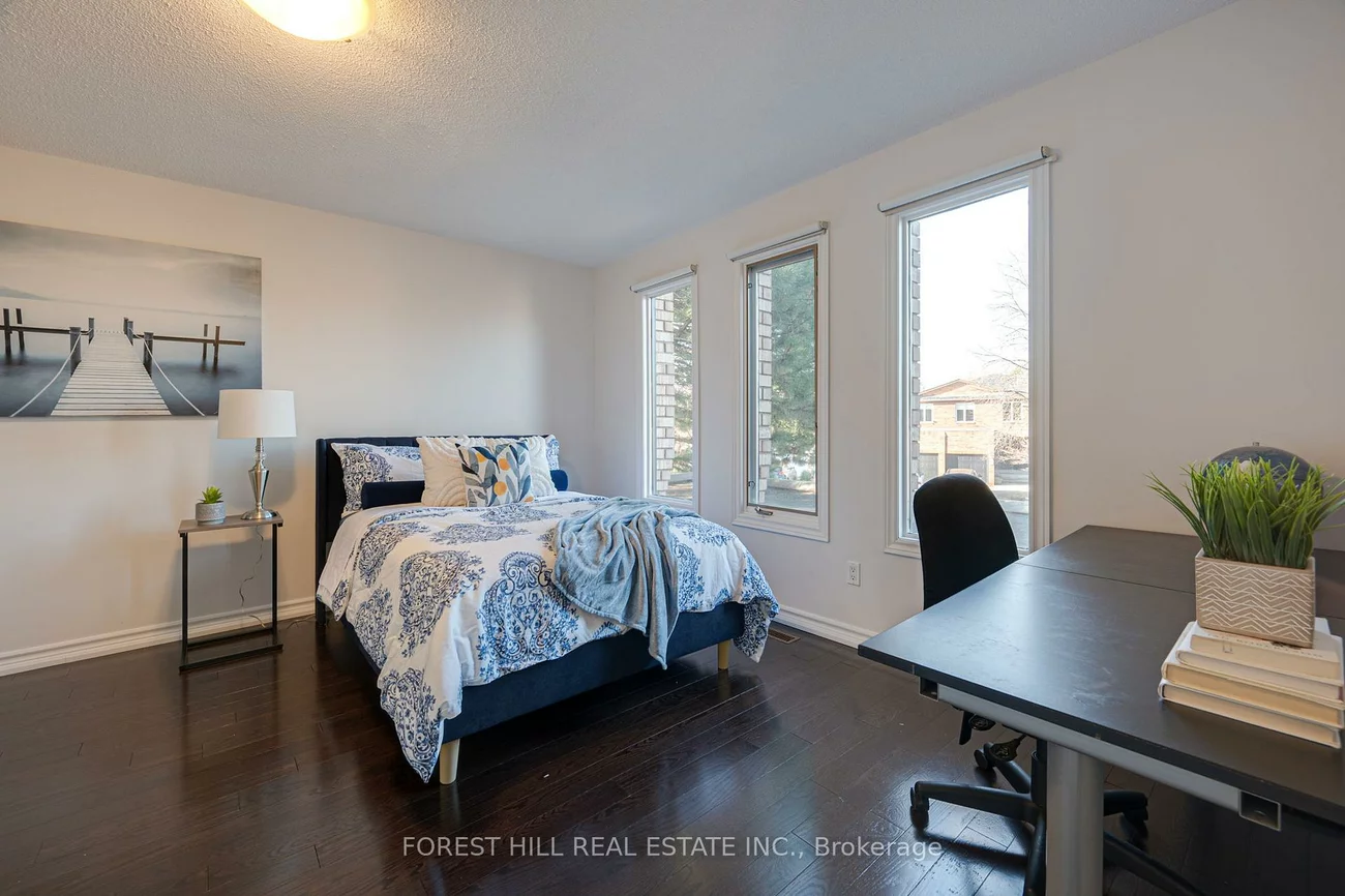 211, Franklin, Crestwood-Springfarm-Yorkhill, Vaughan