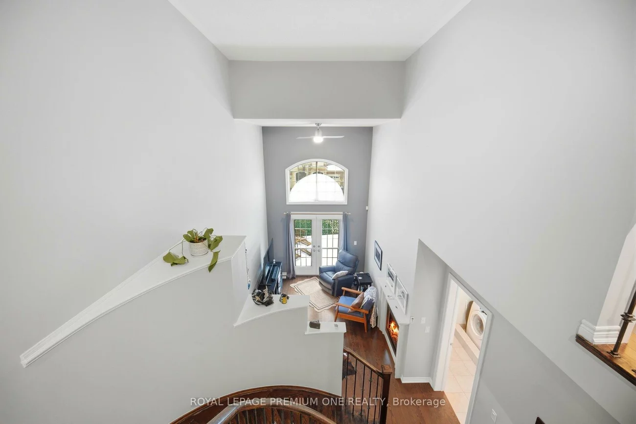 8, Poetry, Vellore Village, Vaughan