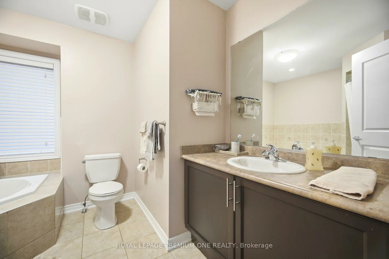 8, Poetry, Vellore Village, Vaughan