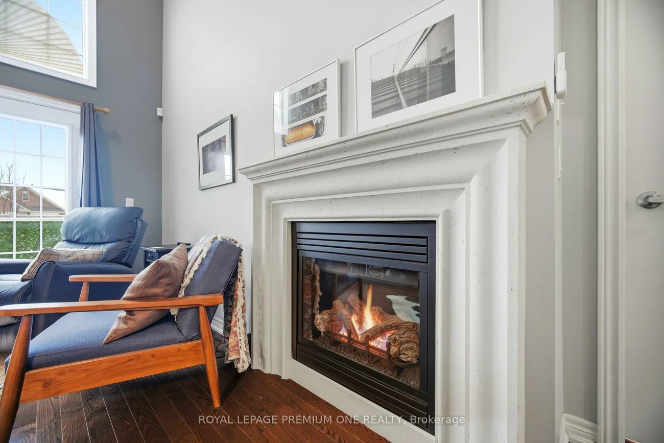 8, Poetry, Vellore Village, Vaughan