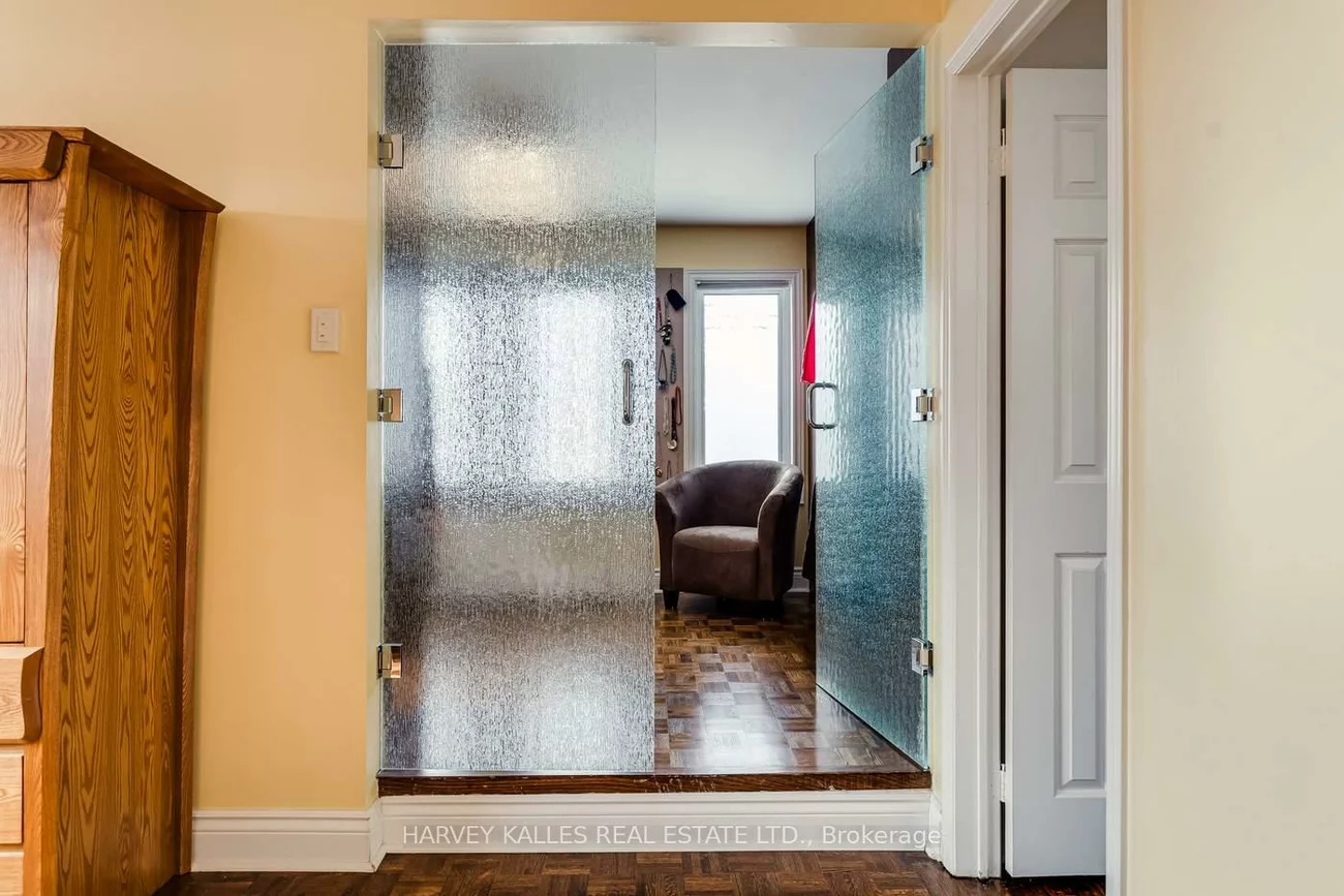 145, Franklin, Crestwood-Springfarm-Yorkhill, Vaughan