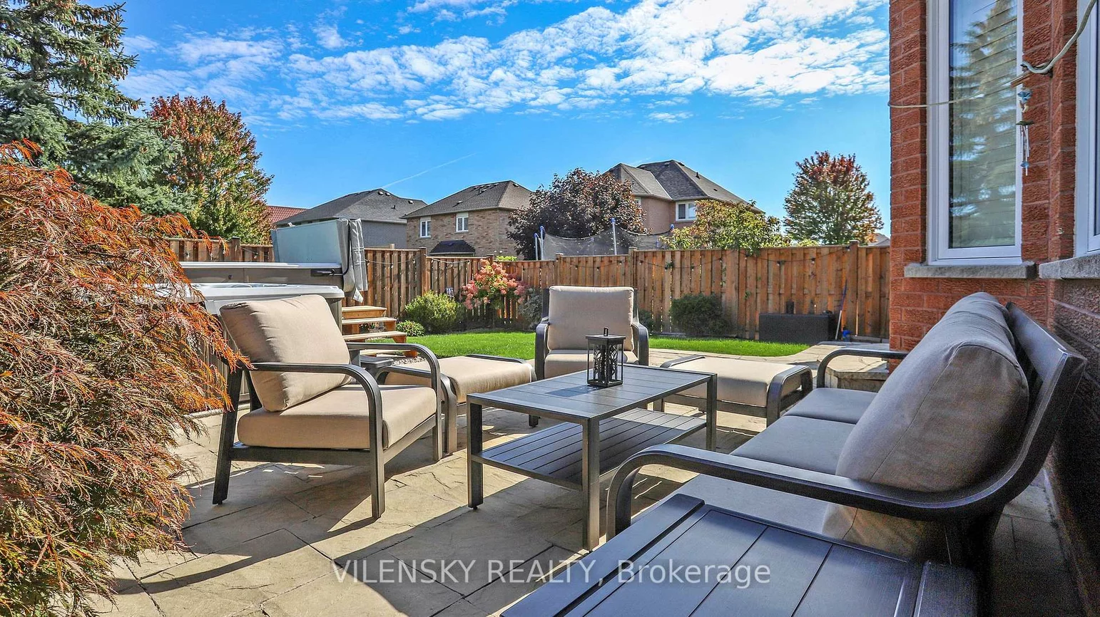 15, Gladstone, Maple, Vaughan