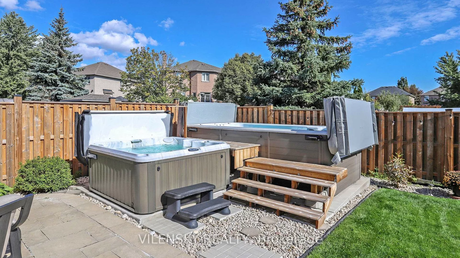 15, Gladstone, Maple, Vaughan