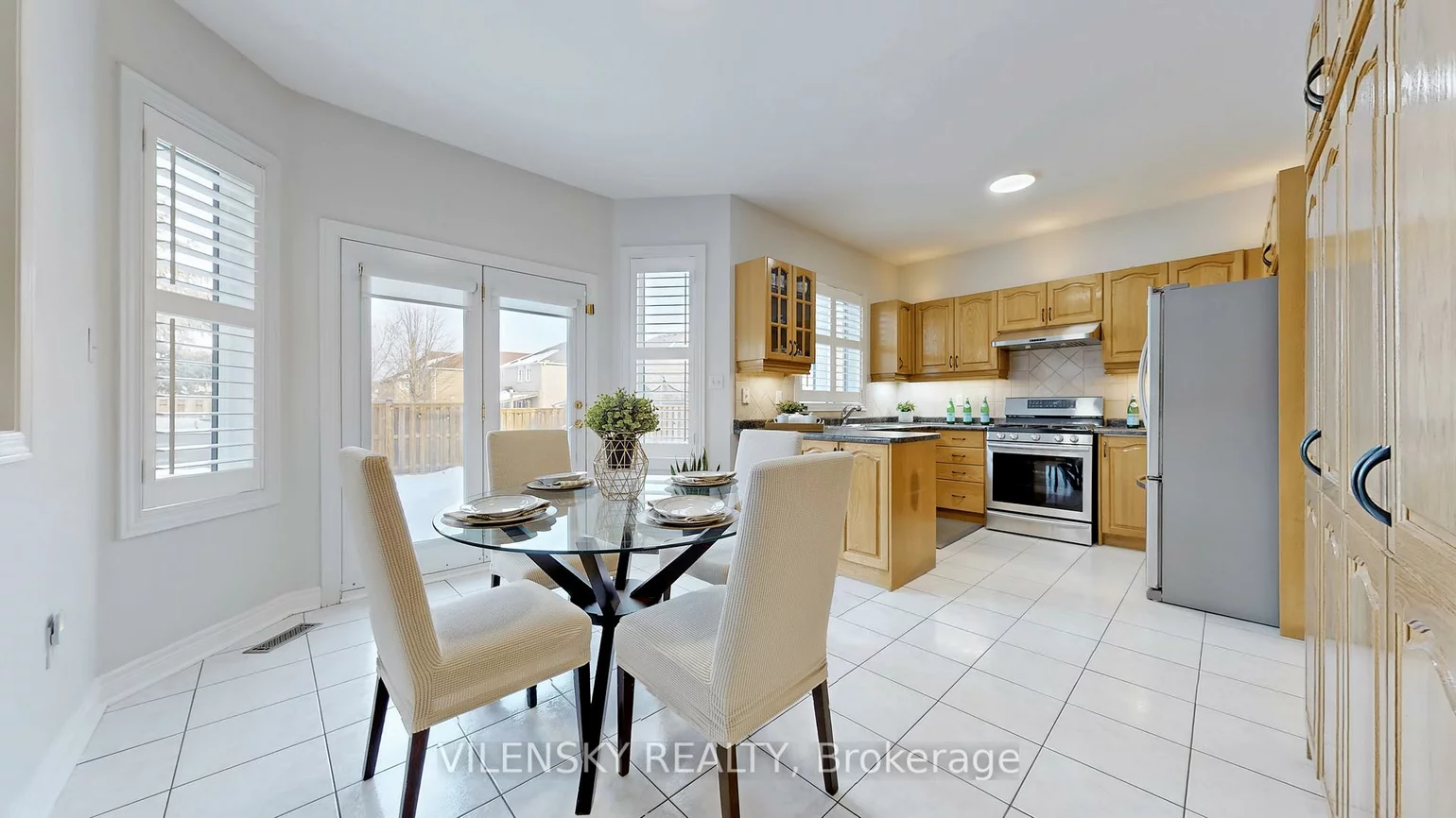 15, Gladstone, Maple, Vaughan