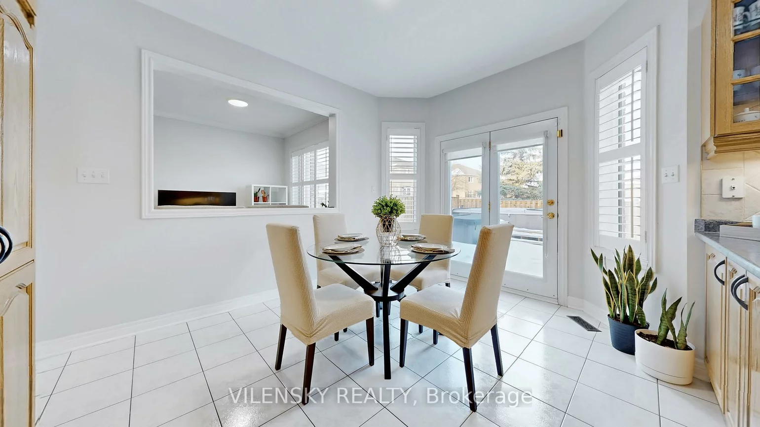 15, Gladstone, Maple, Vaughan