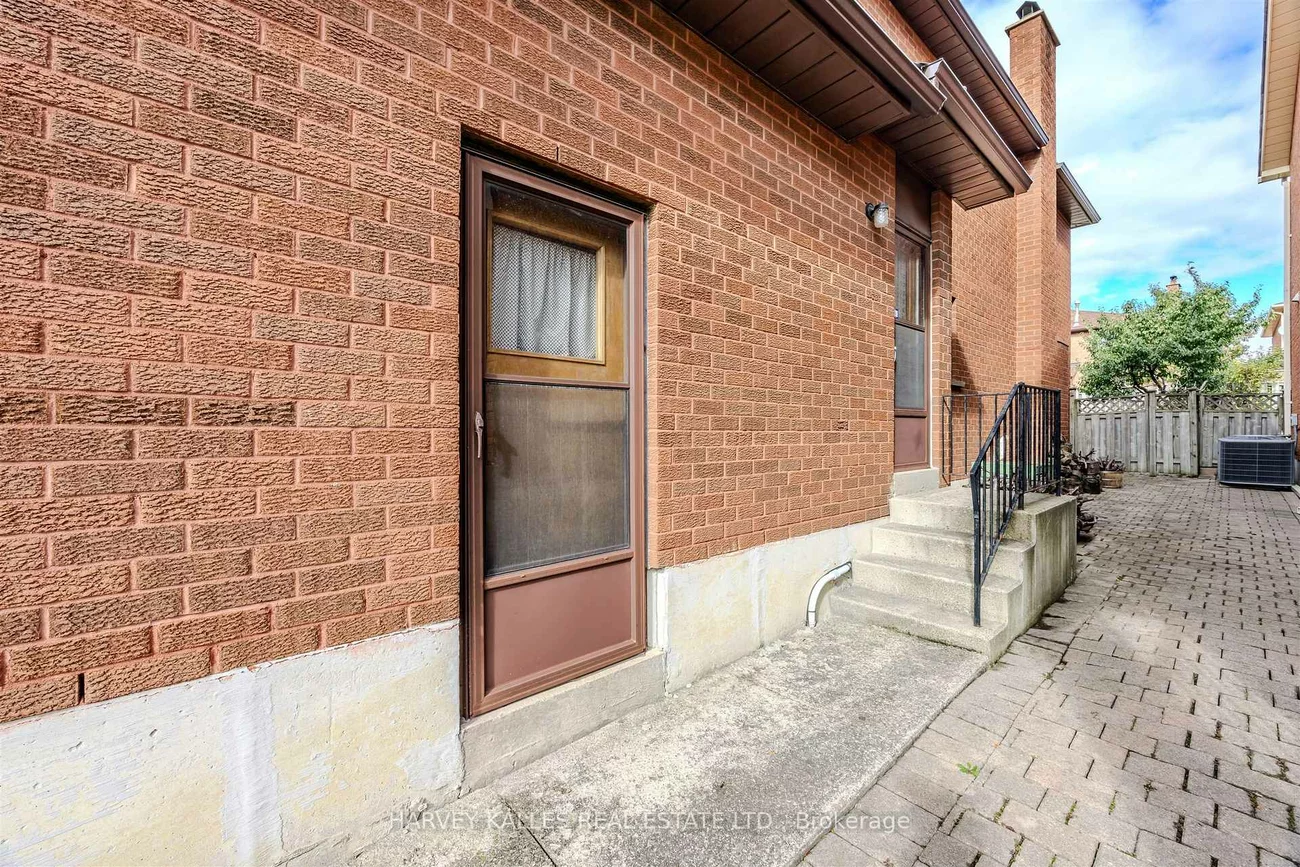 113, Cabaletta, West Woodbridge, Vaughan