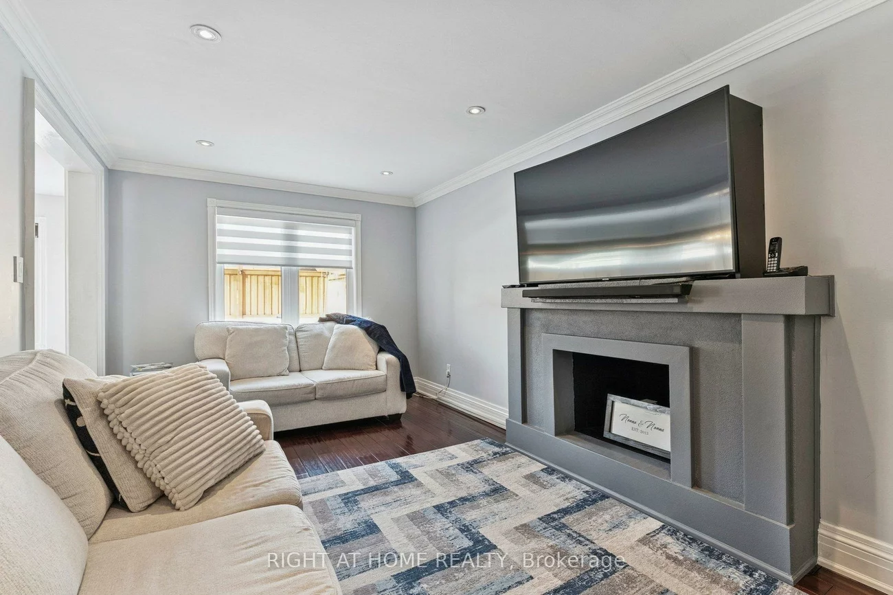 10, Claudia, West Woodbridge, Vaughan