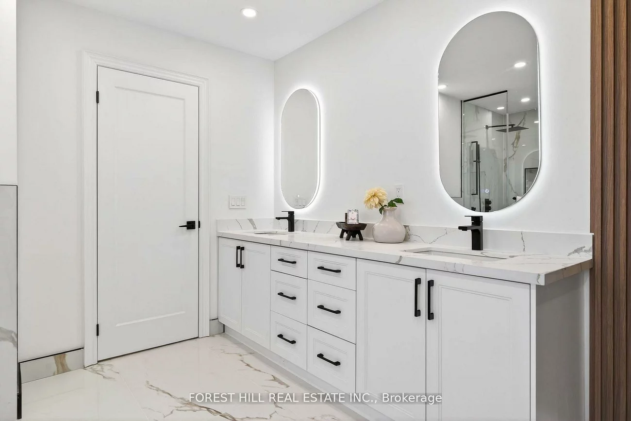 749, Via Romano, Patterson, Vaughan