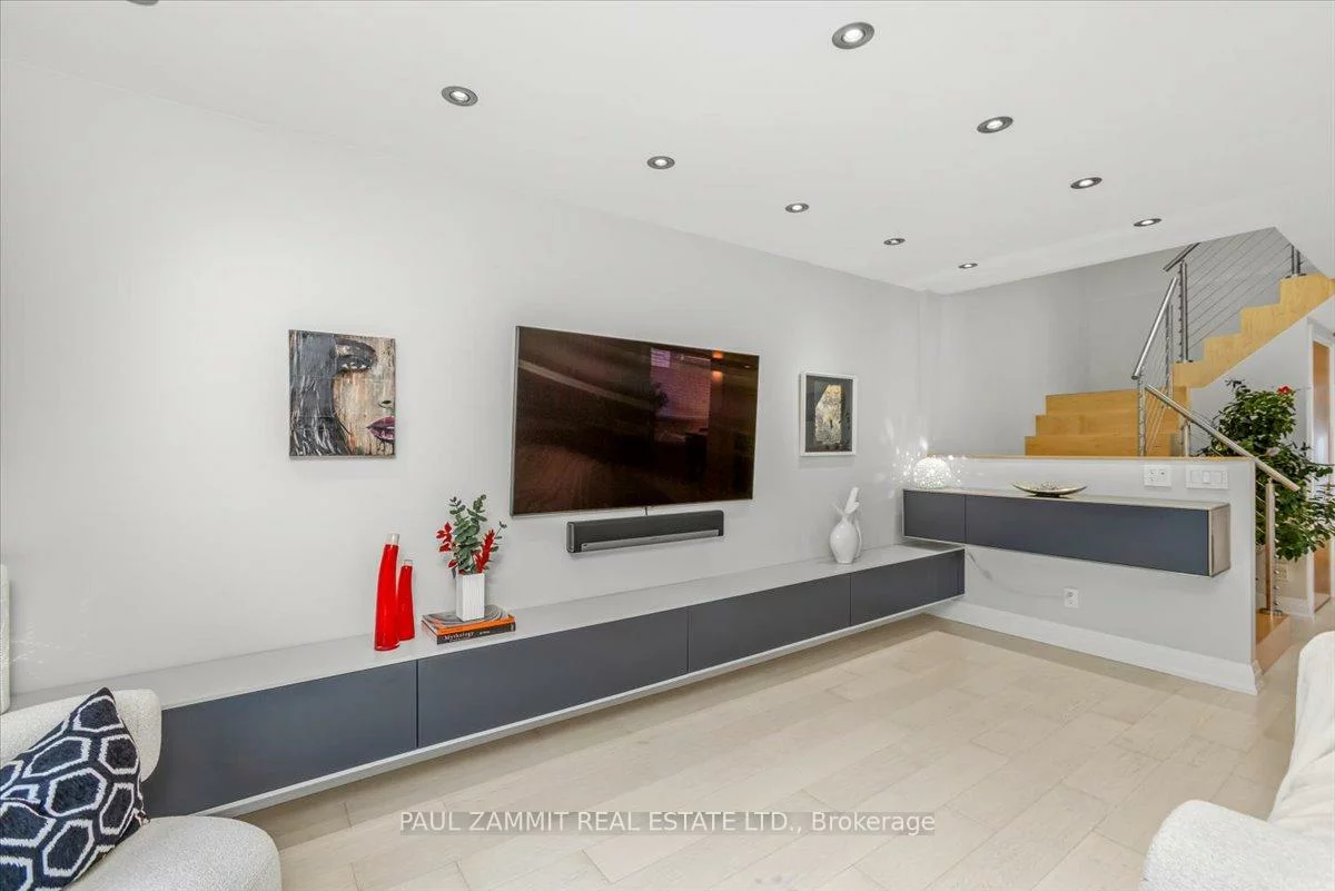 57, Glenmanor, Crestwood-Springfarm-Yorkhill, Vaughan