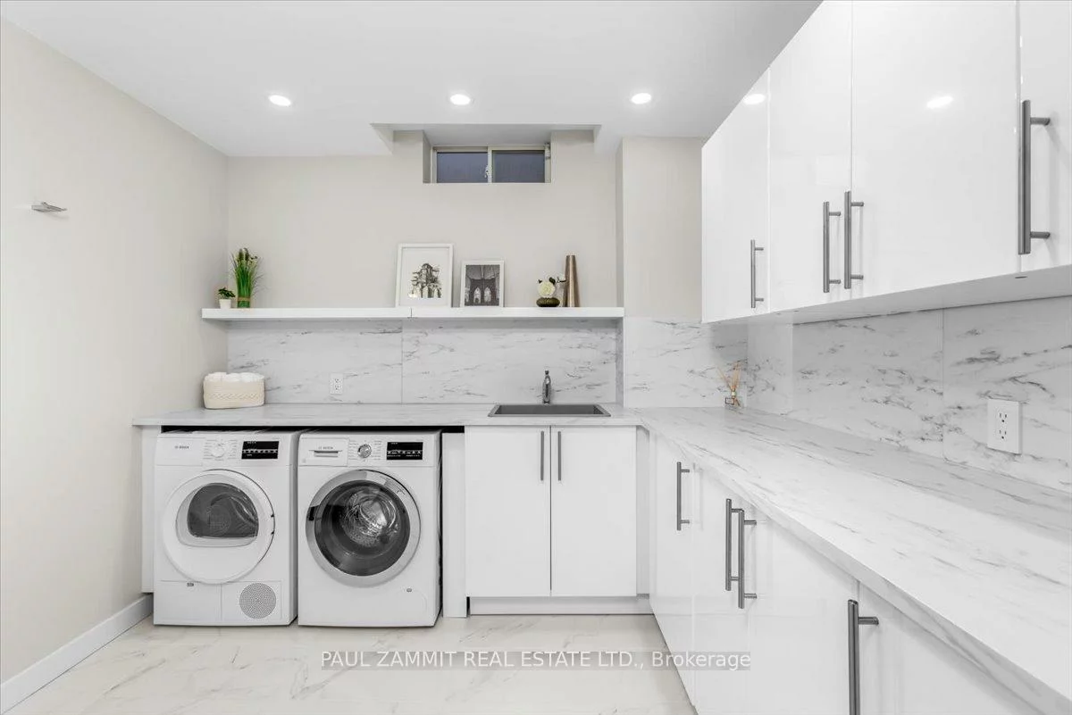 57, Glenmanor, Crestwood-Springfarm-Yorkhill, Vaughan