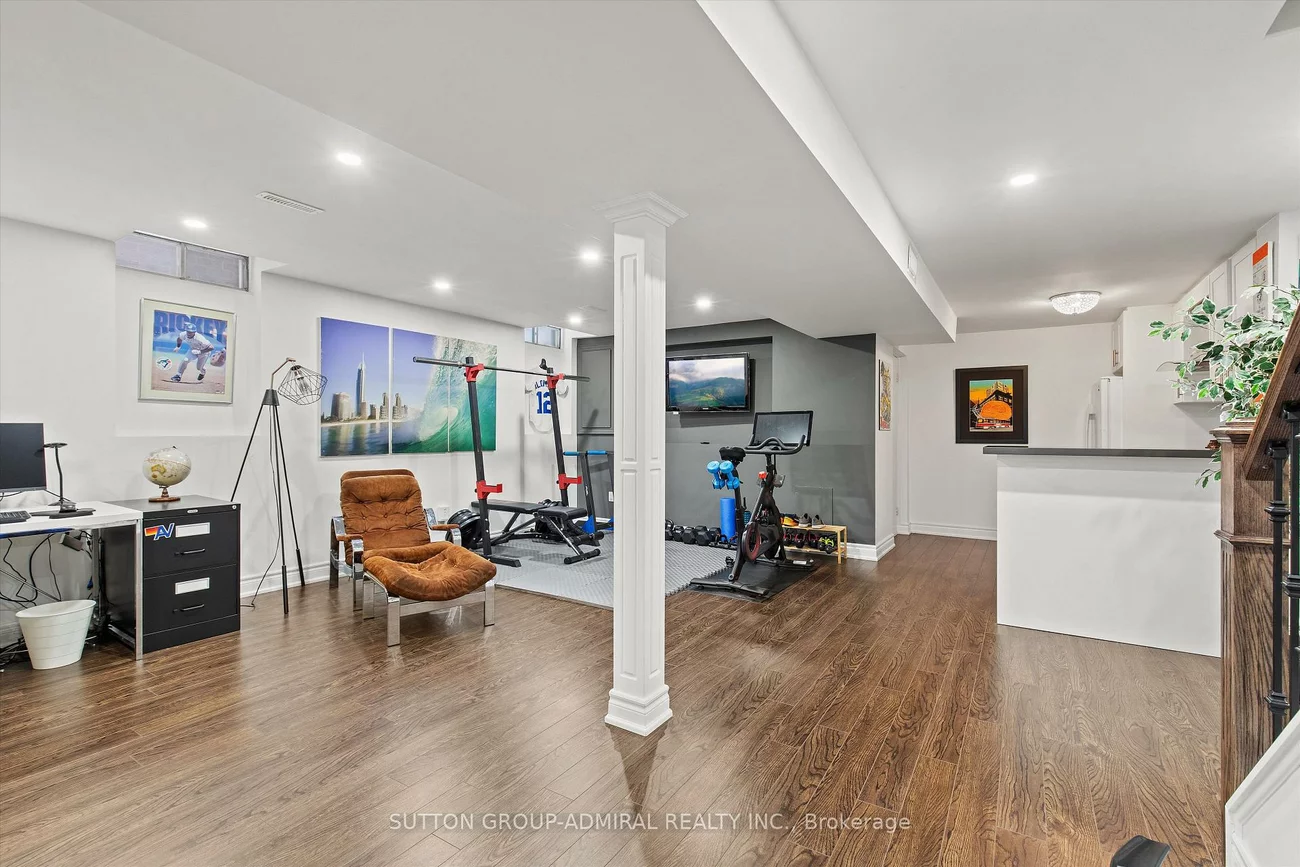 85, Pauline, Glen Shields, Vaughan