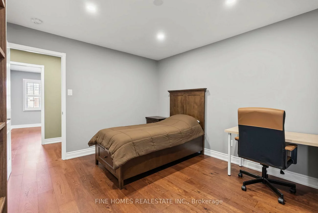 109, Angelina, Vaughan Grove, Vaughan