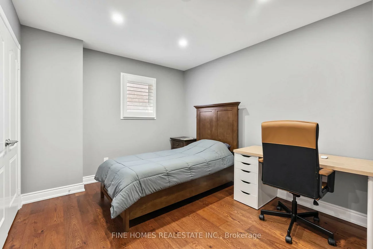 109, Angelina, Vaughan Grove, Vaughan