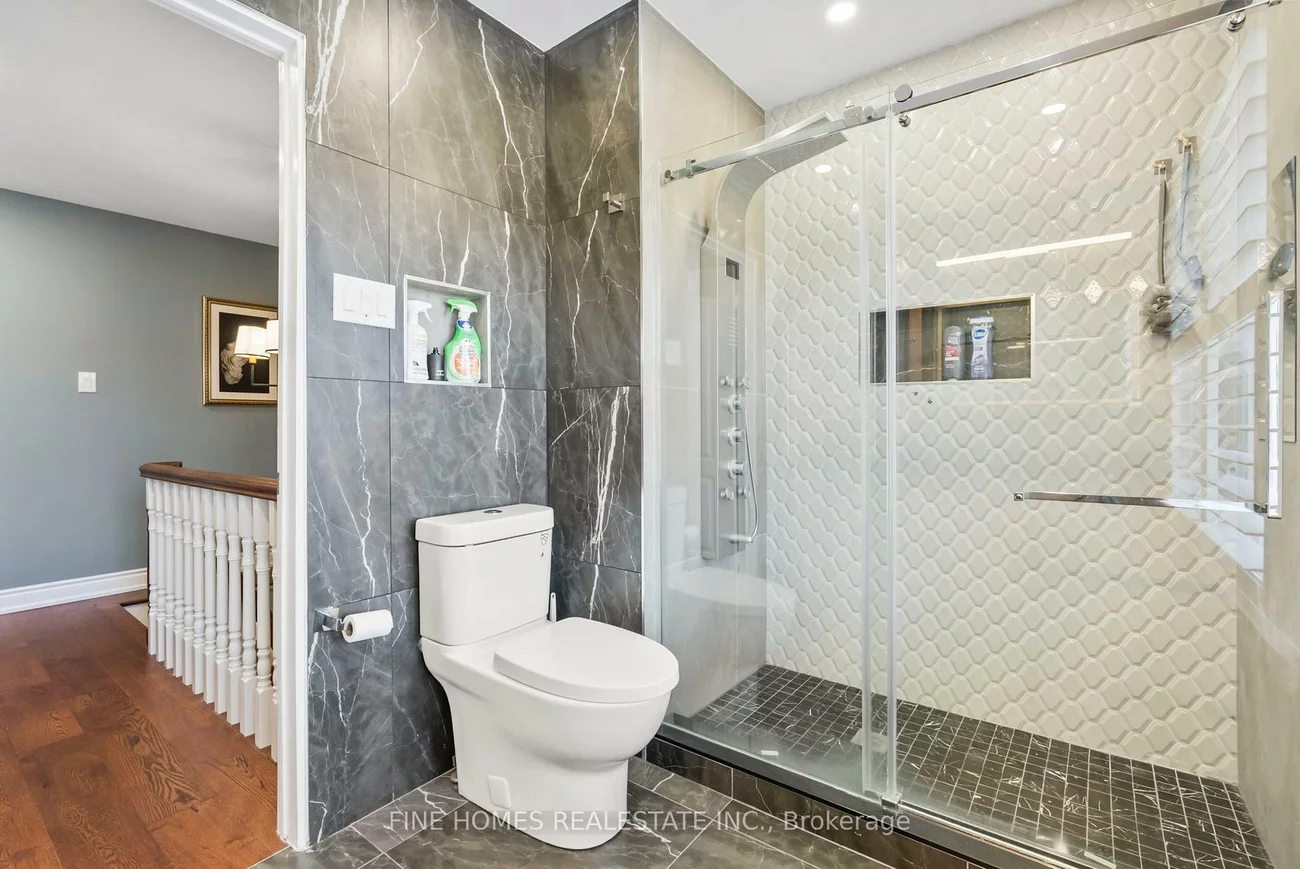 109, Angelina, Vaughan Grove, Vaughan