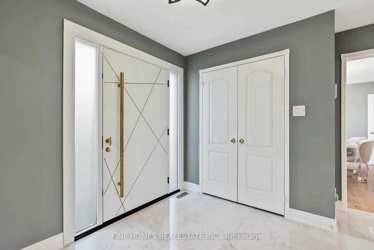 109, Angelina, Vaughan Grove, Vaughan