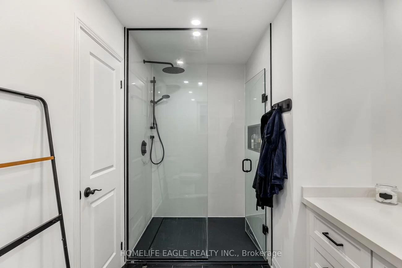 26, Whitetail, East Woodbridge, Vaughan