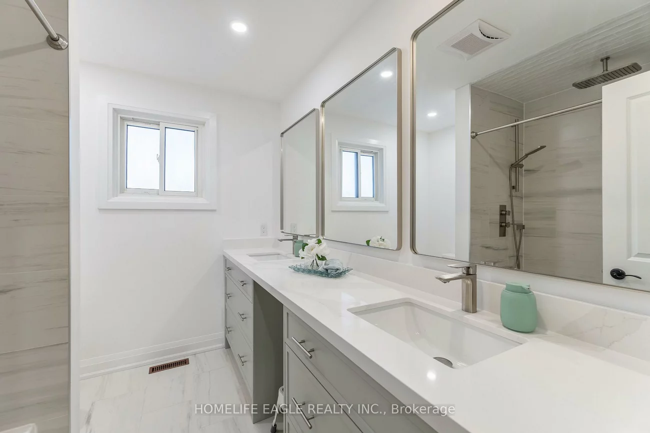 26, Whitetail, East Woodbridge, Vaughan