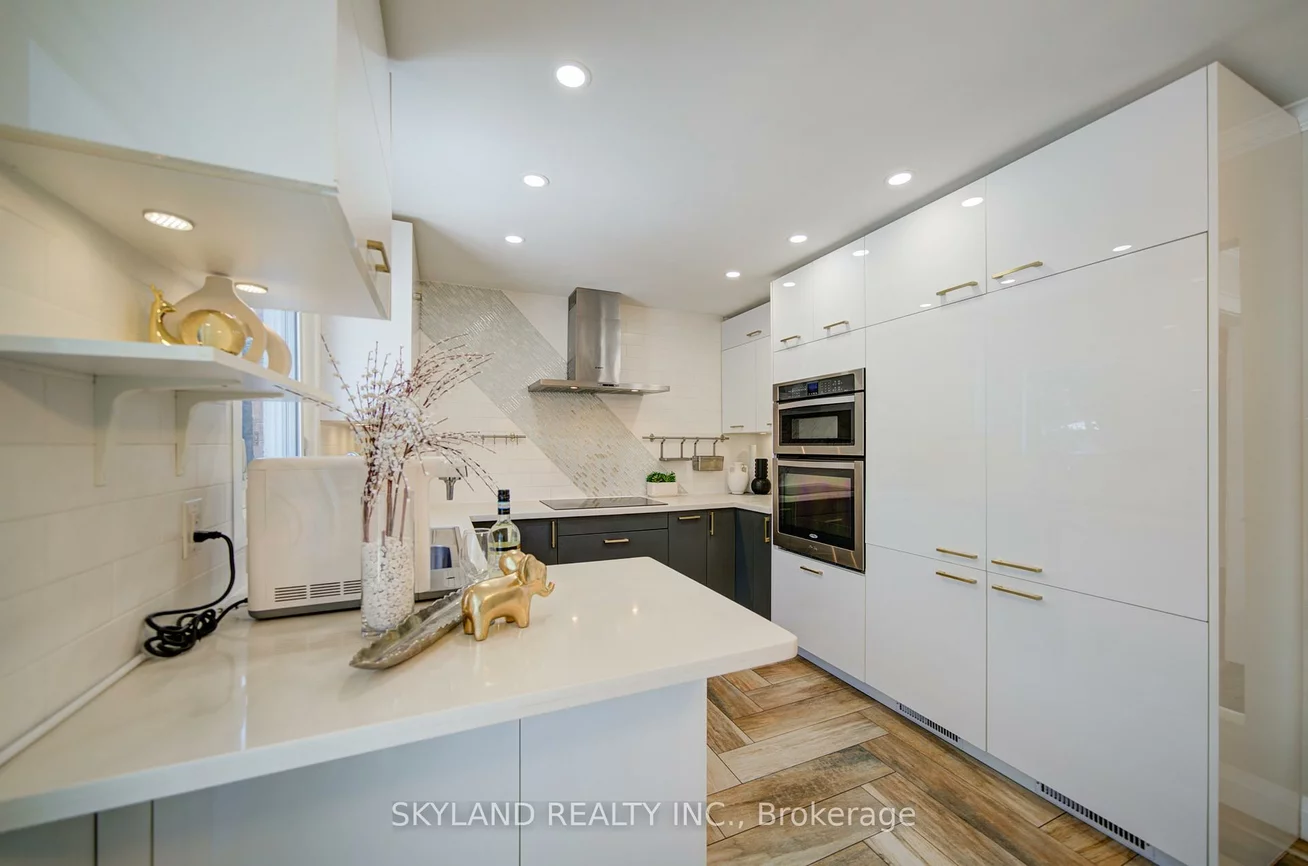 3, Thomas Henry, Brownridge, Vaughan