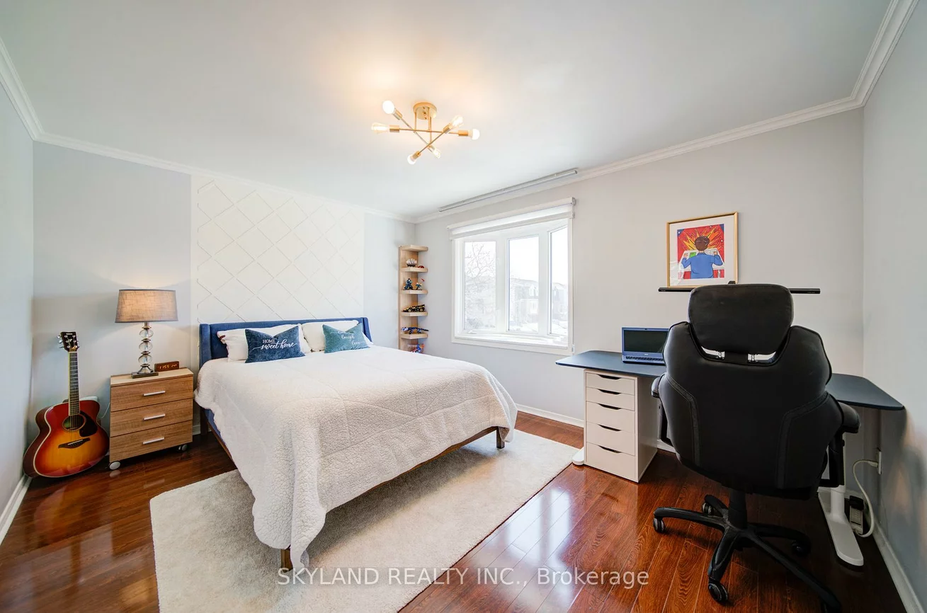 3, Thomas Henry, Brownridge, Vaughan