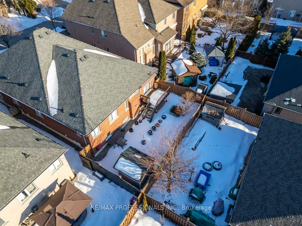 48, Pieta, Vellore Village, Vaughan