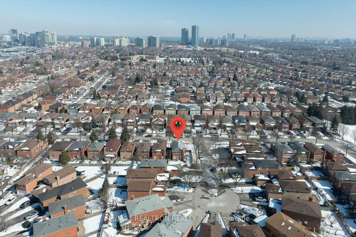 102, Wade, Brownridge, Vaughan