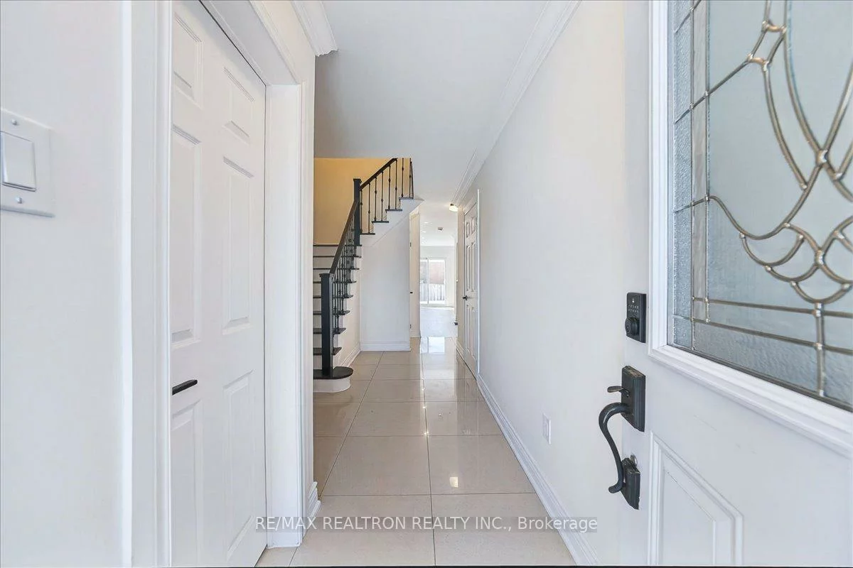 102, Wade, Brownridge, Vaughan