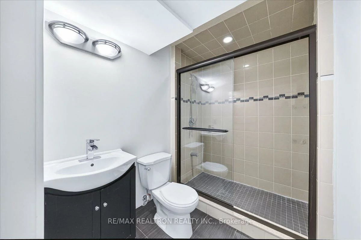 102, Wade, Brownridge, Vaughan