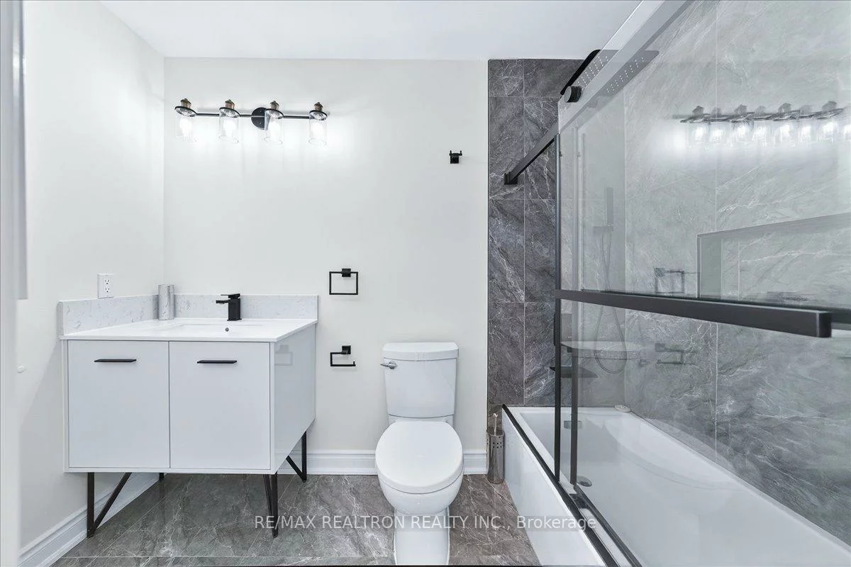 102, Wade, Brownridge, Vaughan