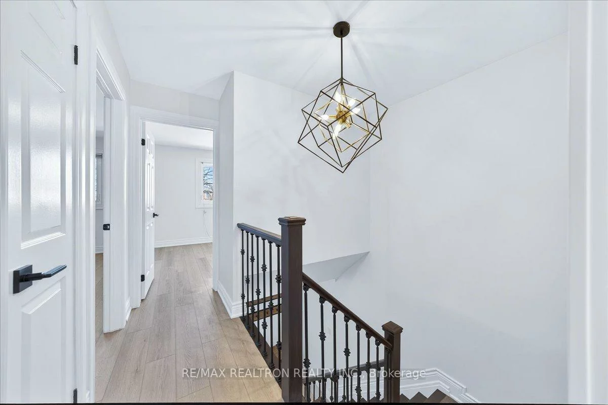 102, Wade, Brownridge, Vaughan