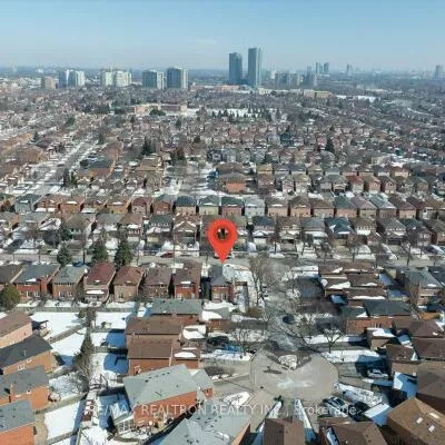 102, Wade, Brownridge, Vaughan