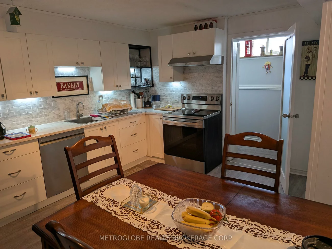 174, Andrew, West Woodbridge, Vaughan