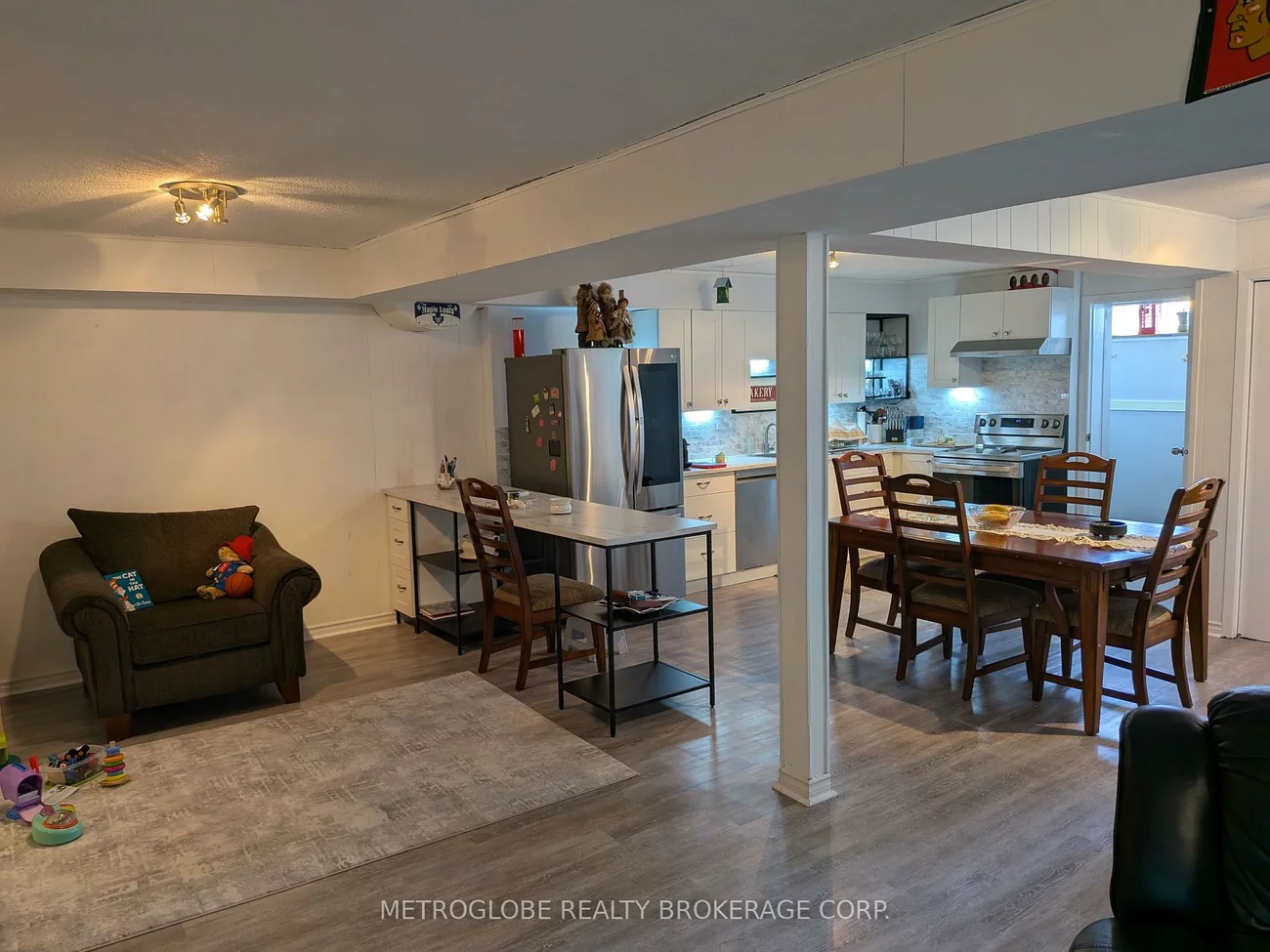 174, Andrew, West Woodbridge, Vaughan