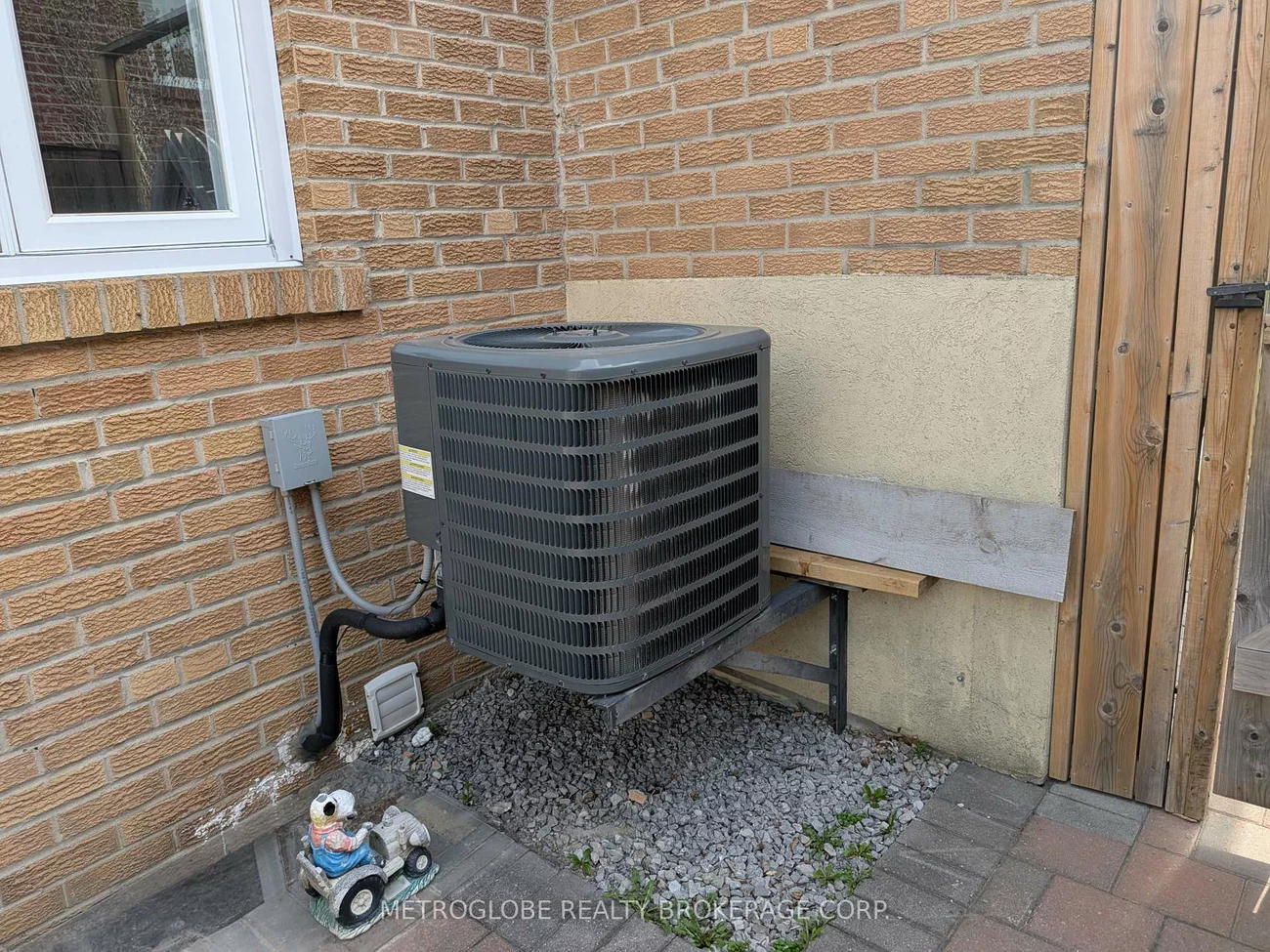 174, Andrew, West Woodbridge, Vaughan