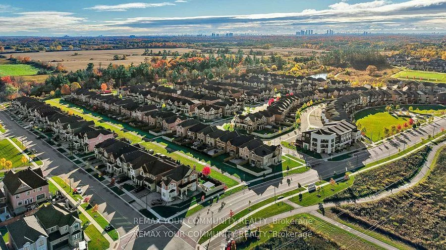 14, Faust, Kleinburg, Vaughan