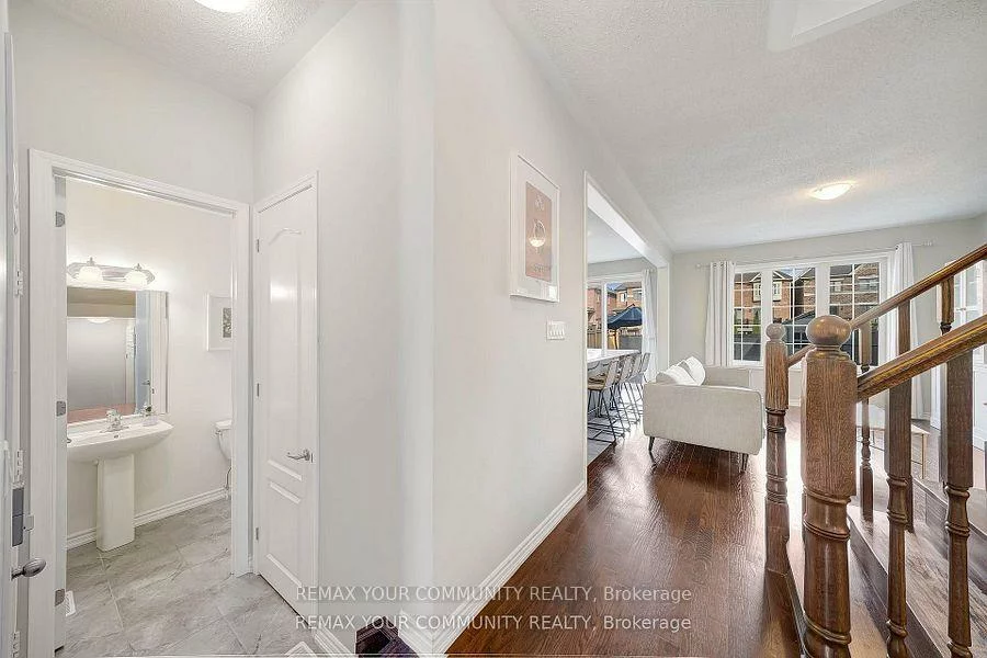 14, Faust, Kleinburg, Vaughan